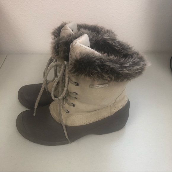 Field and Stream /Women’s /Boots Fur Trim /leather upper / Size 9/Lace up - Picture 1 of 11